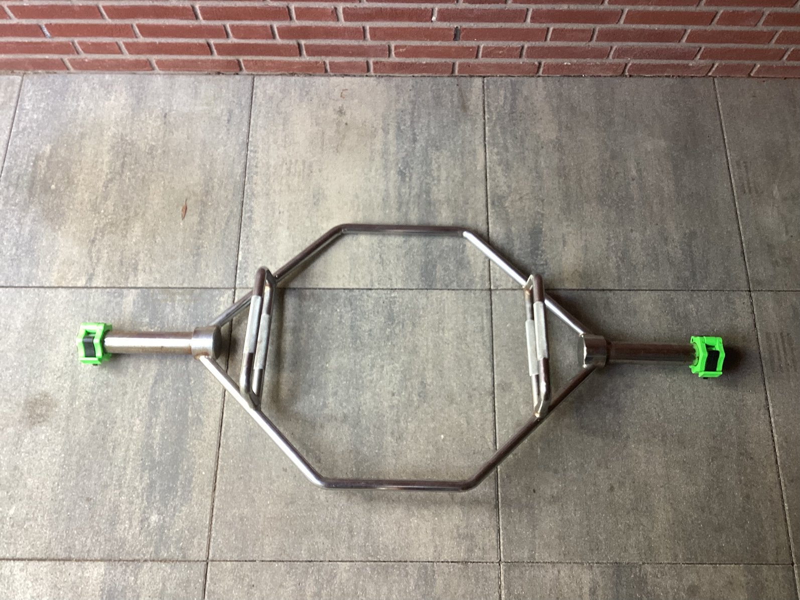 Hex/trap bar, Ophalen, Gebruikt