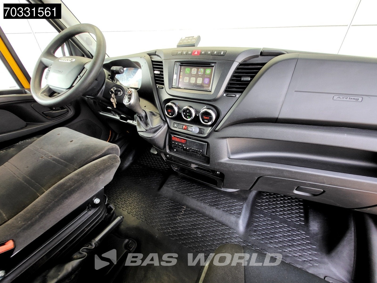 Iveco Daily 70C18 7 Tons Euro6 Automaat Dubbel Cabine Open L, Auto's, Automaat, Stof, Gebruikt, Euro 6