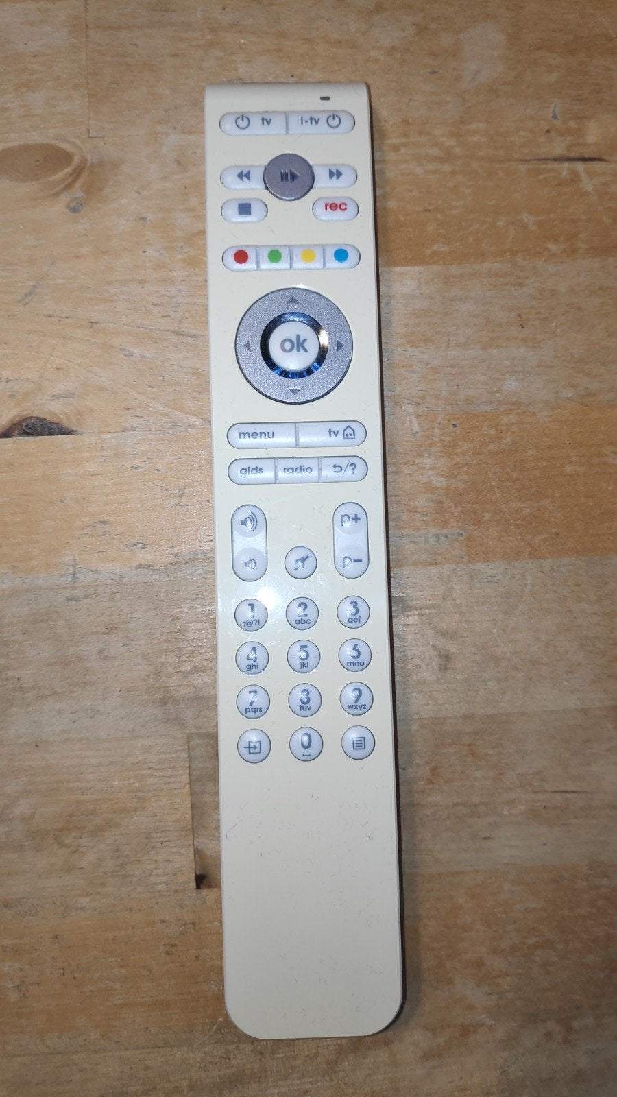 Afstandsbediening voor KPN TV en mediabox, Ophalen of Verzenden, Gebruikt, Origineel, Mediaspeler