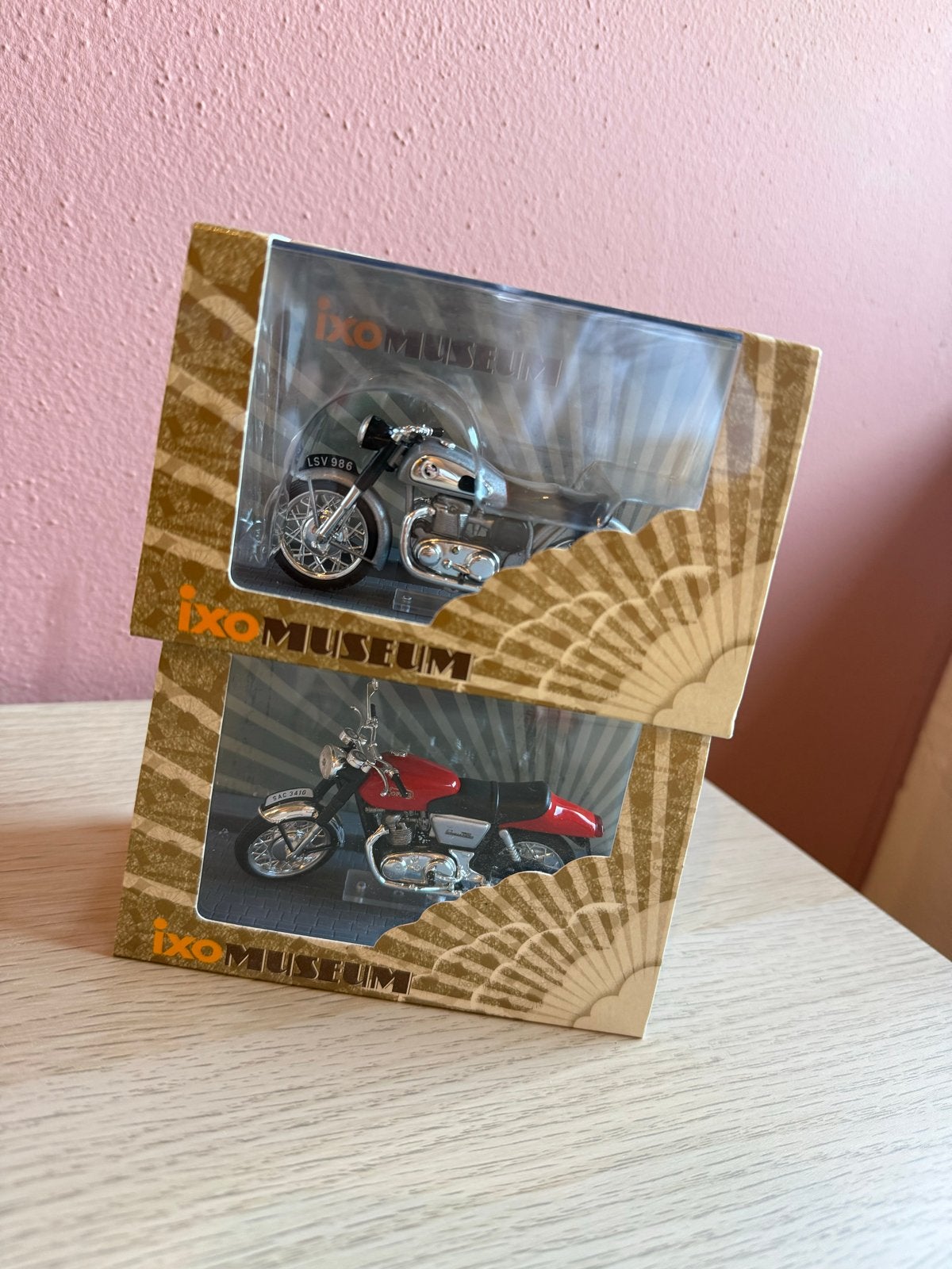Norton Dominator 88 & Commando 1969 modelmotoren, Overige merken, Nieuw, Ophalen of Verzenden, Groter dan 1:32