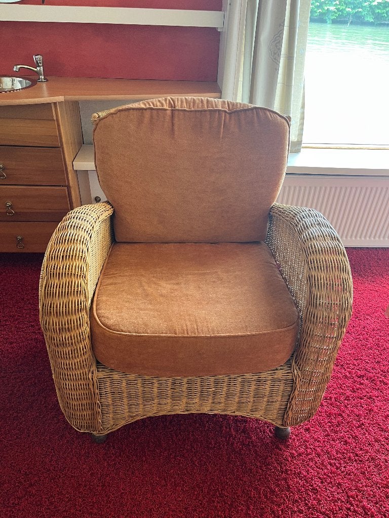 SNEL WEG: 3x rieten rotan stoelen met kussens, Huis en Inrichting, Banken | Sofa's en Chaises Longues, Ophalen, Gebruikt, Minder dan 75 cm