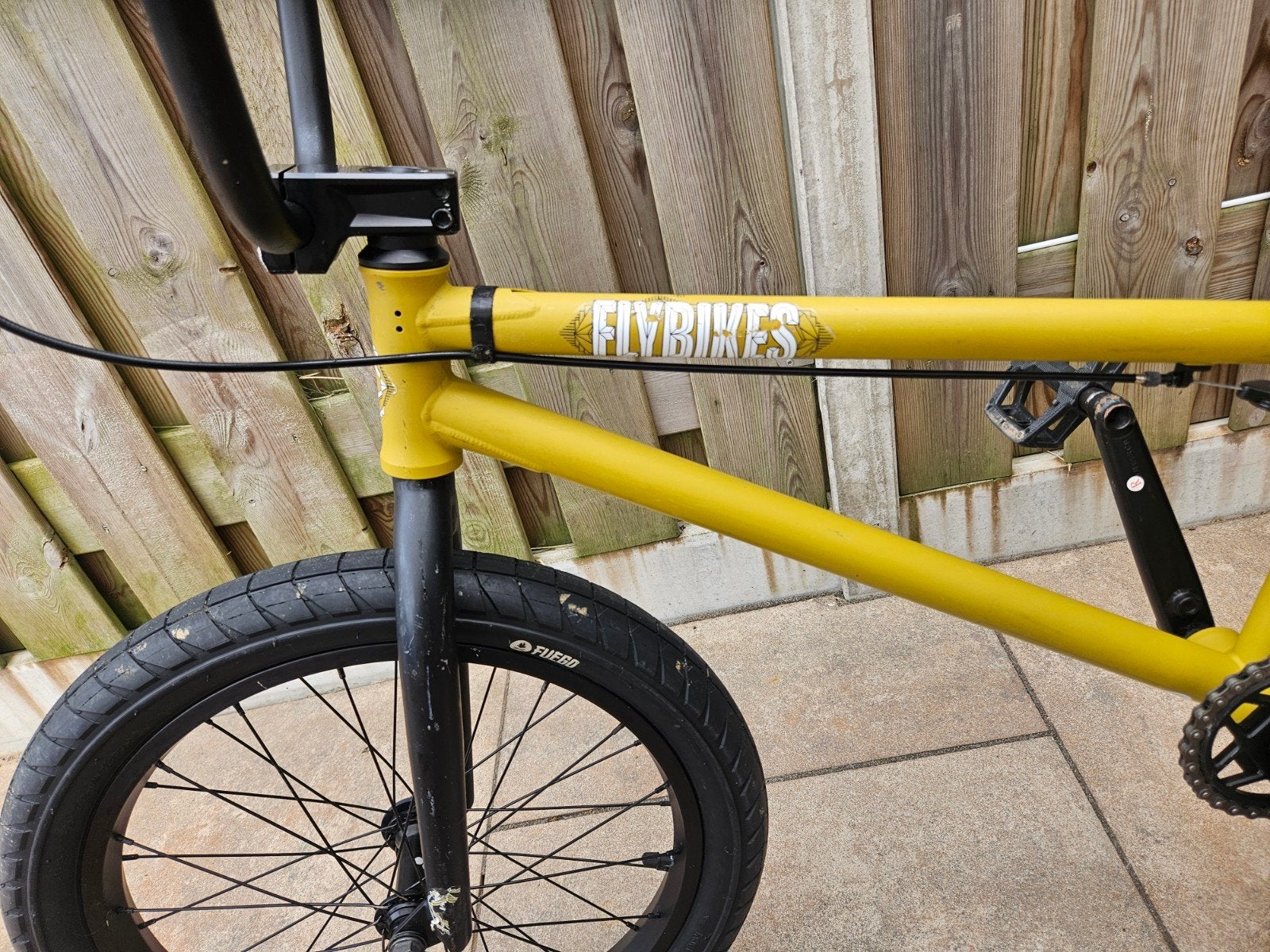 Flybikes Sion BMX - Geel, Gebruikt, Goede Staat, Fietsen en Brommers, Fietsen | Crossfietsen en BMX, Gebruikt, Staal, Velgrem
