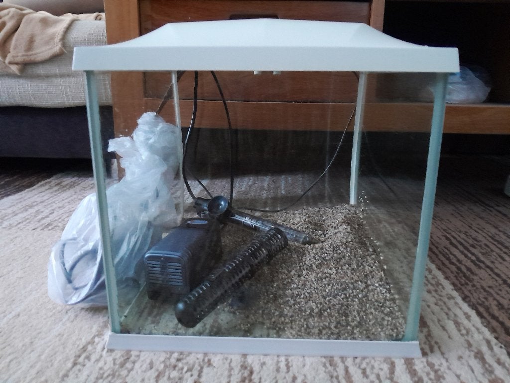 2 kleine aquariua te koop | aquarium |, Dieren en Toebehoren, Vissen | Aquaria en Toebehoren, Ophalen, Gebruikt, Verlichting of Verwarming