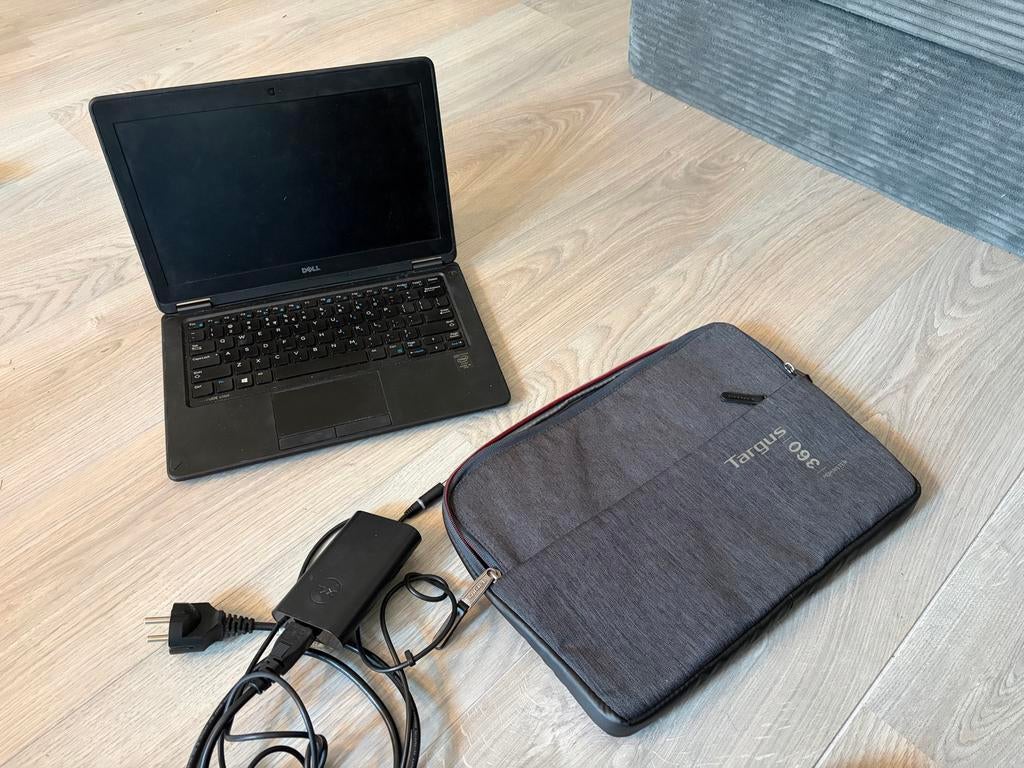 Dell Latitude E7250 laptop met oplader en Targus hoes, Computers en Software, Ophalen, Gebruikt, 12 inch, Qwerty