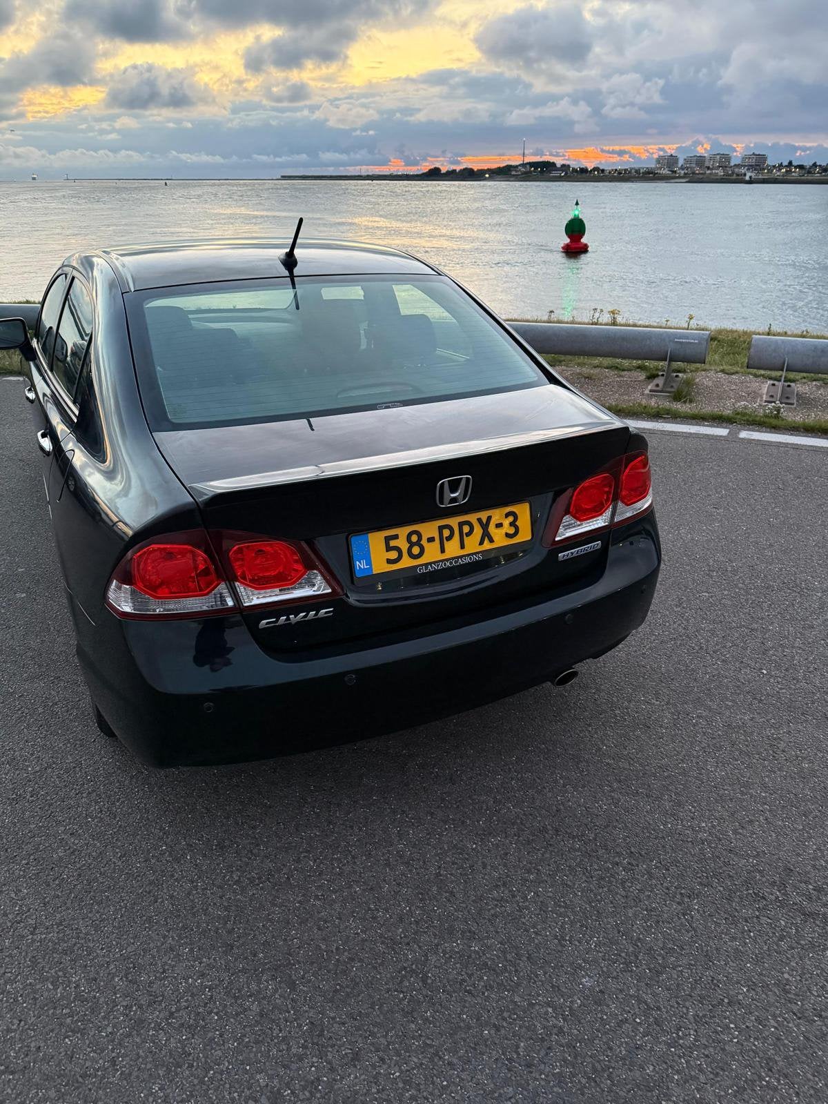 Honda Civic 1.3 Vtec Hybrid 4DR C-tr. 2011 Zwart, Zwart, Origineel Nederlands, 22 km/l, Sedan