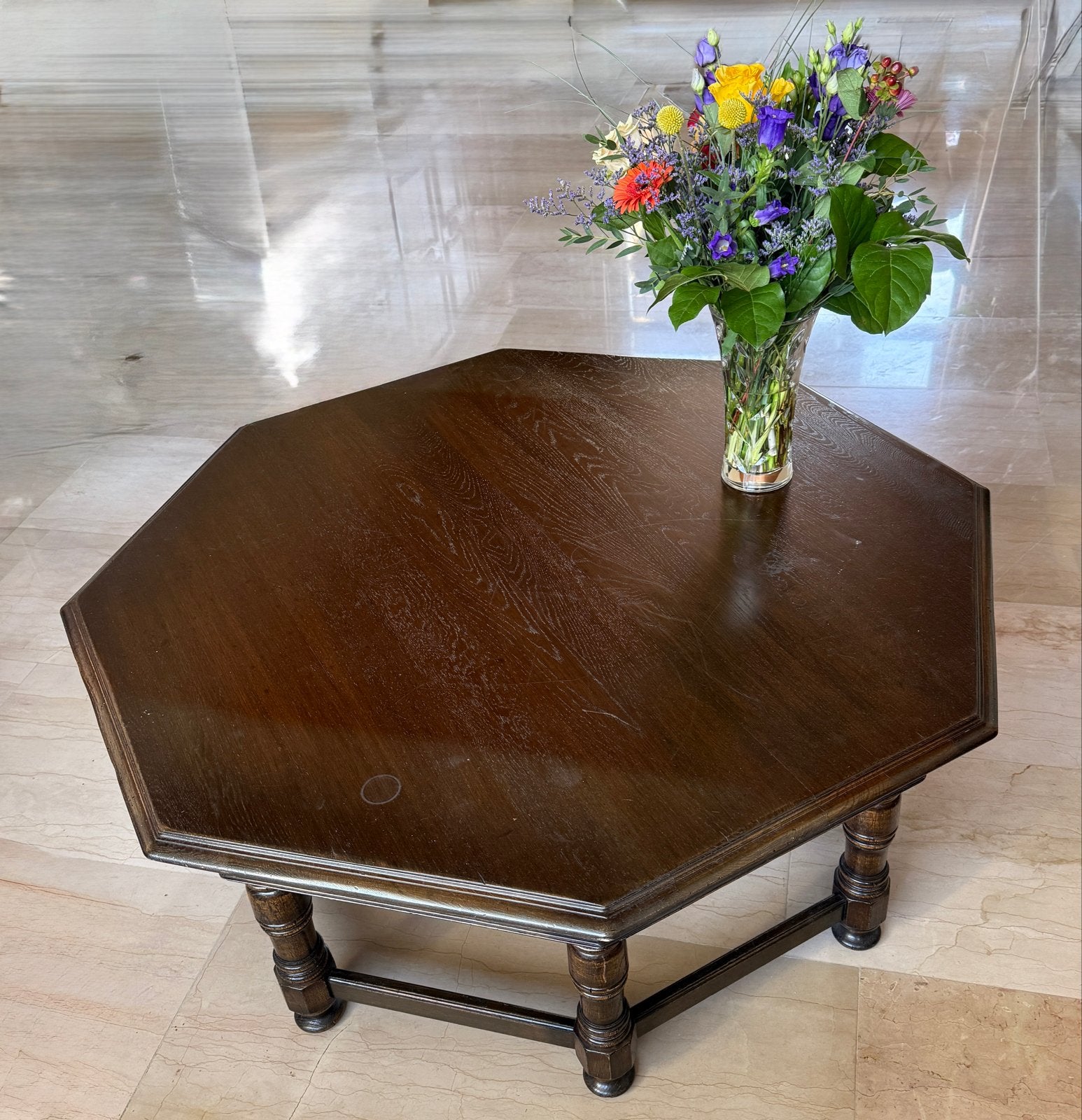 Massief eiken salontafel, achthoekig, Huis en Inrichting, Tafels | Salontafels, Ophalen, Gebruikt, 100 tot 150 cm, Eikenhout