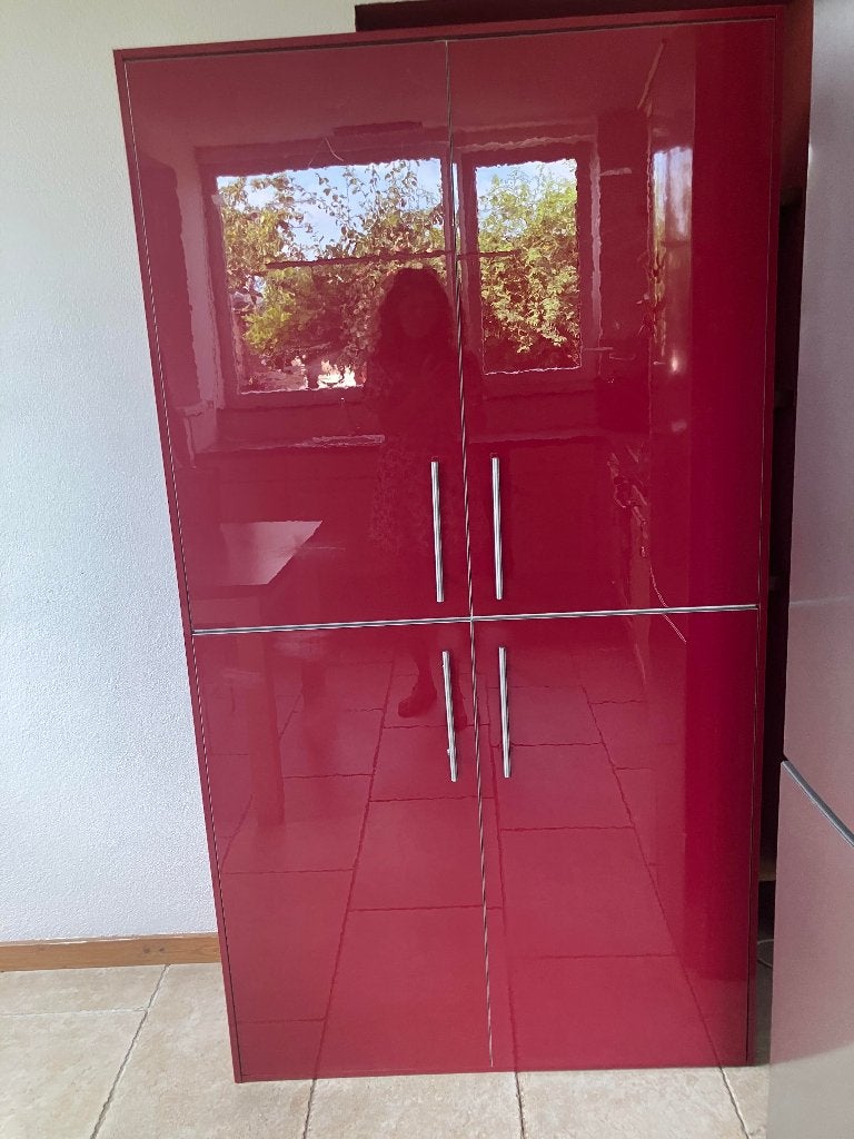 rode moderne  kast, Ophalen, Gebruikt