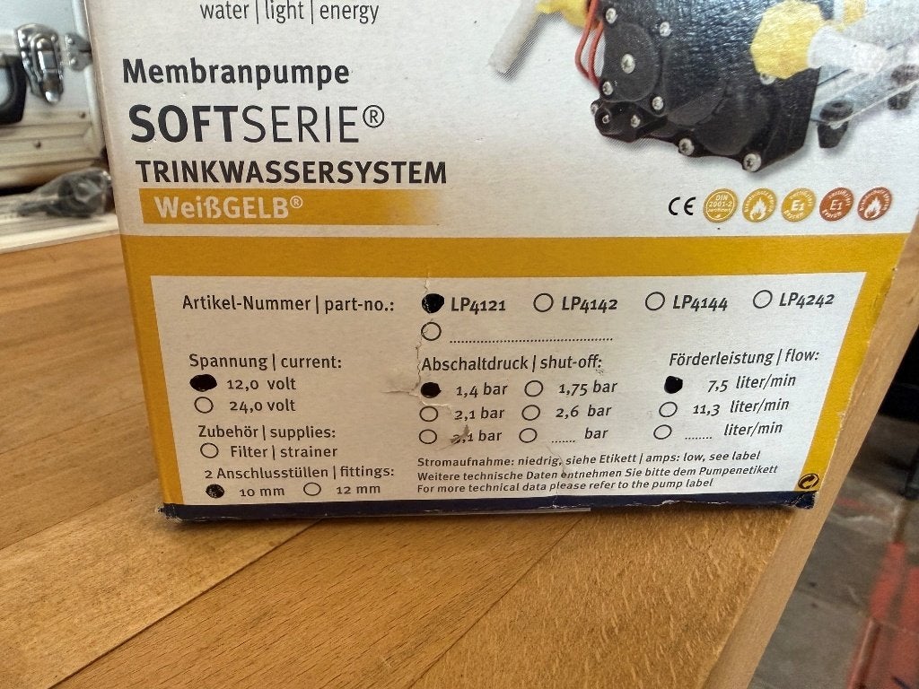 Te koop nieuwe drinkwaterpomp 12 volt Lilie, Ophalen of Verzenden, Nieuw