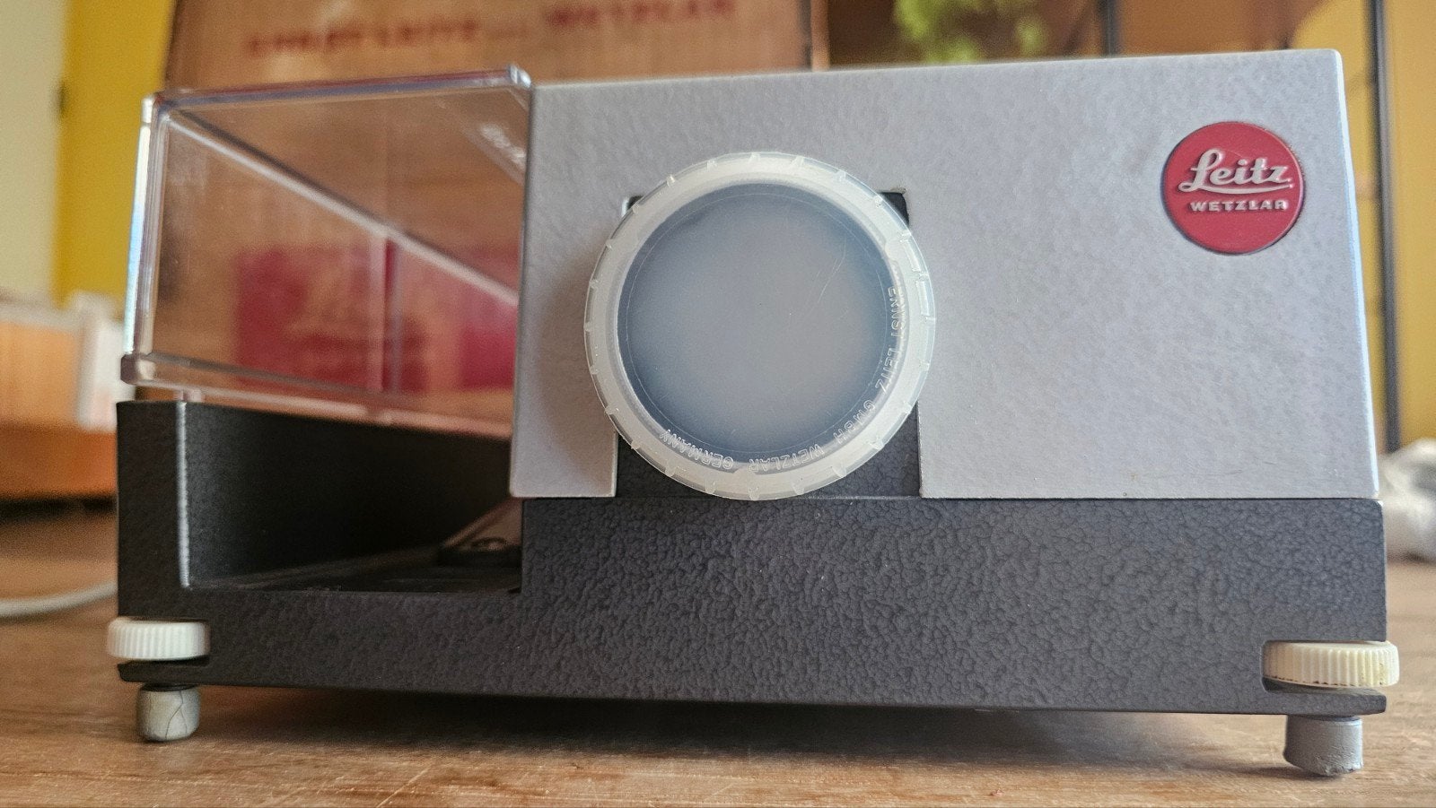 Leitz PradoLux diaprojector met originele doos, Ophalen, Gebruikt
