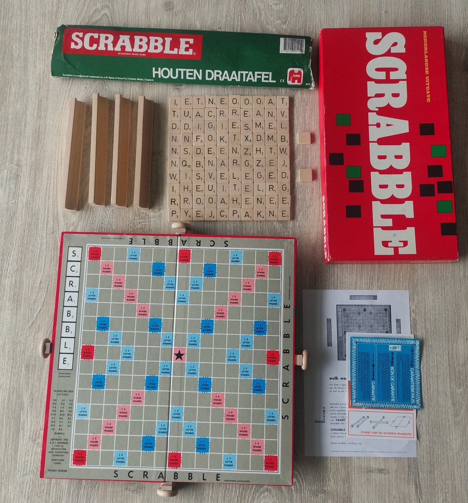SCRABBLE met DRAAITAFEL HOUTEN EDITIE, Ophalen of Verzenden