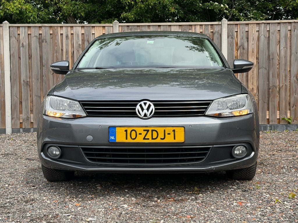 Volkswagen Jetta 1.2 TSI Navi Cruise Control Bluetooth Airco, Voorwielaandrijving, Euro 5, 4 cilinders, Parkeersensor