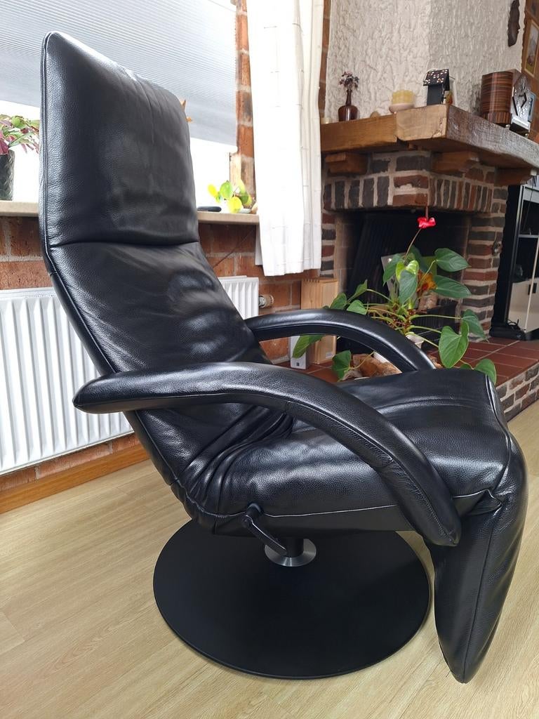 Jori Relax Fauteuil Zwart Leer - Stijlvol & Tijdloos, Huis en Inrichting, Stoelen, Gebruikt, Zwart, Leer, Ophalen of Verzenden
