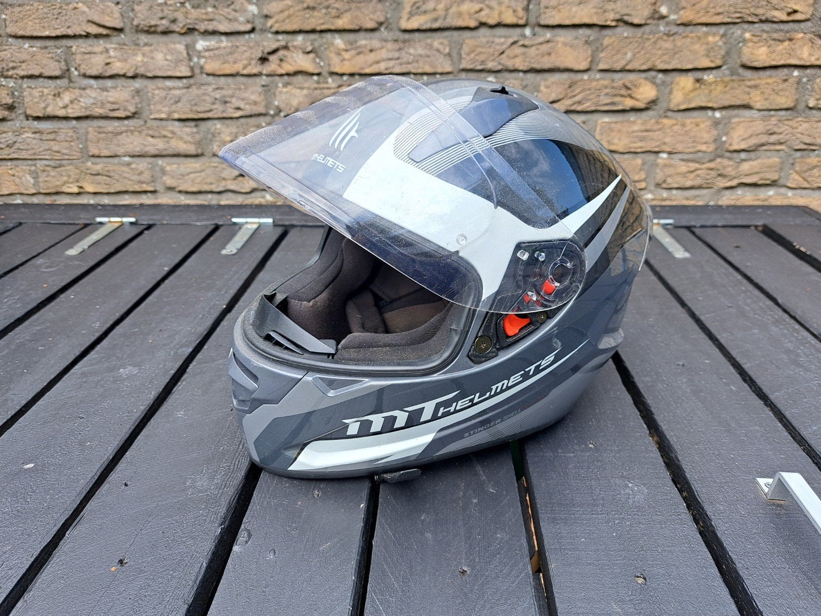 MT Helmets Integraalhelm - Grijs/Zwart, Heren, Integraalhelm, Tweedehands, Ophalen