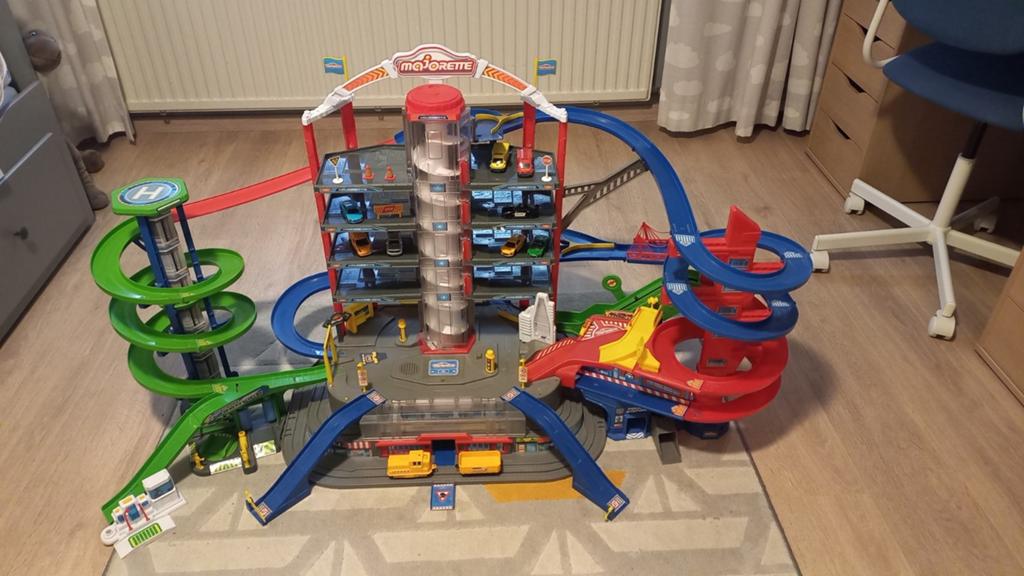 Majorette Super City Garage, Kinderen en Baby's, Speelgoed | Racebanen, Racebaan, Zo goed als nieuw, Elektrisch, Ophalen