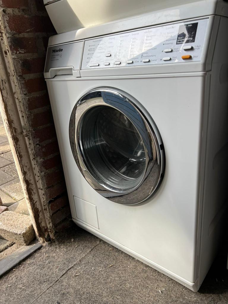 Miele SoftCare System W 5460Wasmachine - Voorlader, Ophalen, 6 tot 8 kg, Gebruikt, 1600 toeren of meer