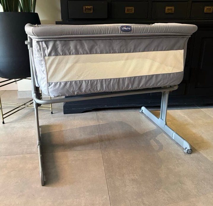 Chicco Next2Me Essential Co-Sleeper Wieg - Grijs, Ophalen, Zo goed als nieuw, Wieg