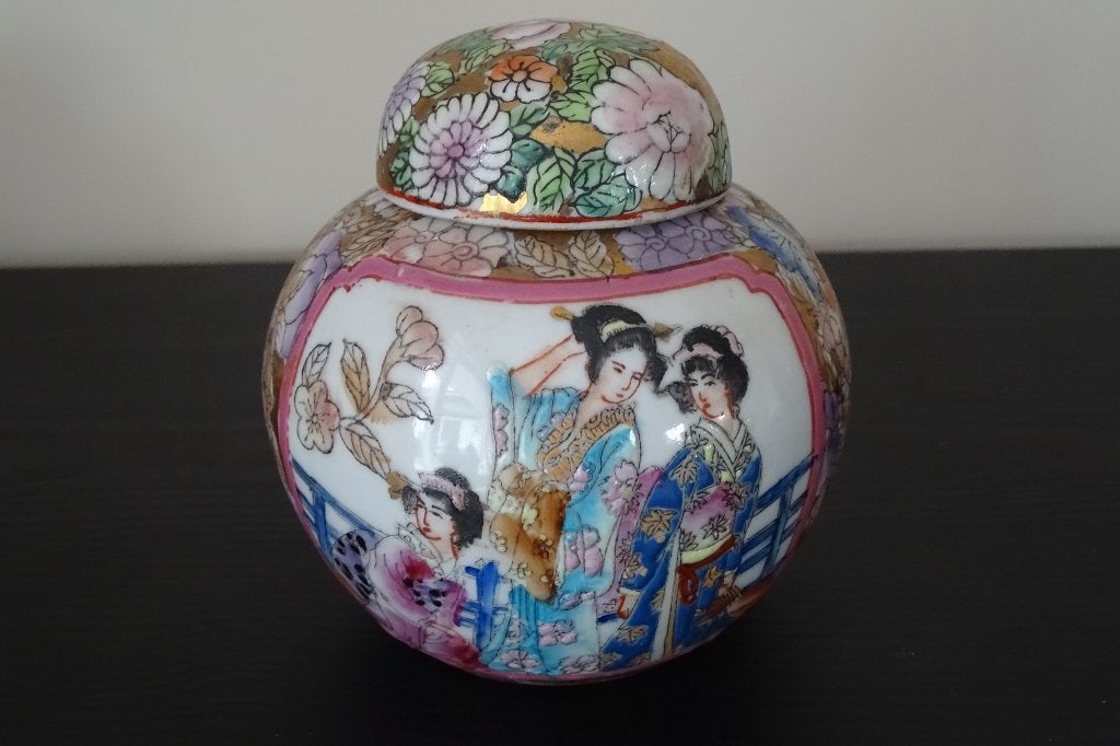 prachtig chinees famille rose gemberpotje mille fleur, Ophalen of Verzenden