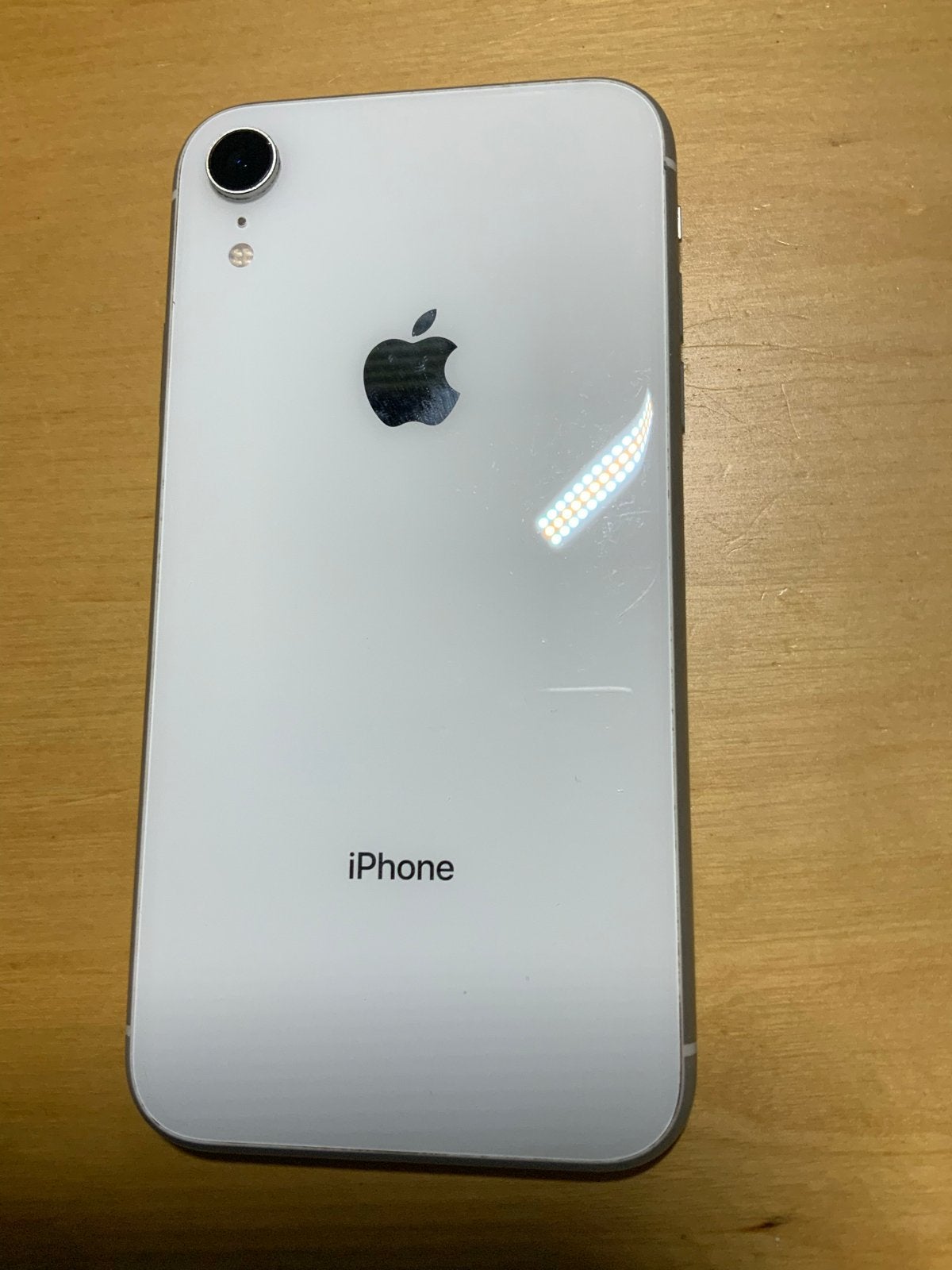iPhone XR Wit 64GB - Scherm gebarsten functioneert goed, 80 %, Gebruikt, Wit, IPhone XR