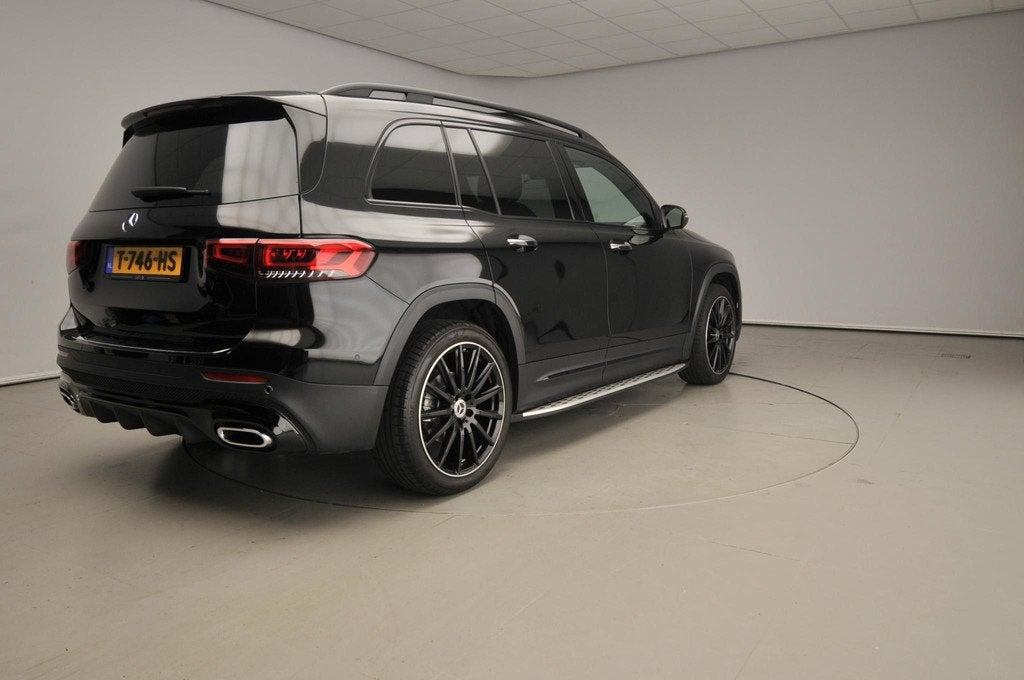 Mercedes-Benz GLB 180 AMG Line | Pano | 360 cam | Alu velgen, Auto's, Mercedes-Benz, 136 pk, Gebruikt, 4 cilinders, Zwart