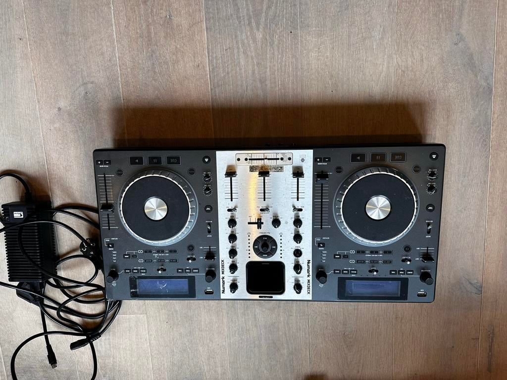 Numark Mixdeck Quad DJ-controller - Compleet en Goed, Muziek en Instrumenten, Dj-sets en Draaitafels, Ophalen of Verzenden, Gebruikt