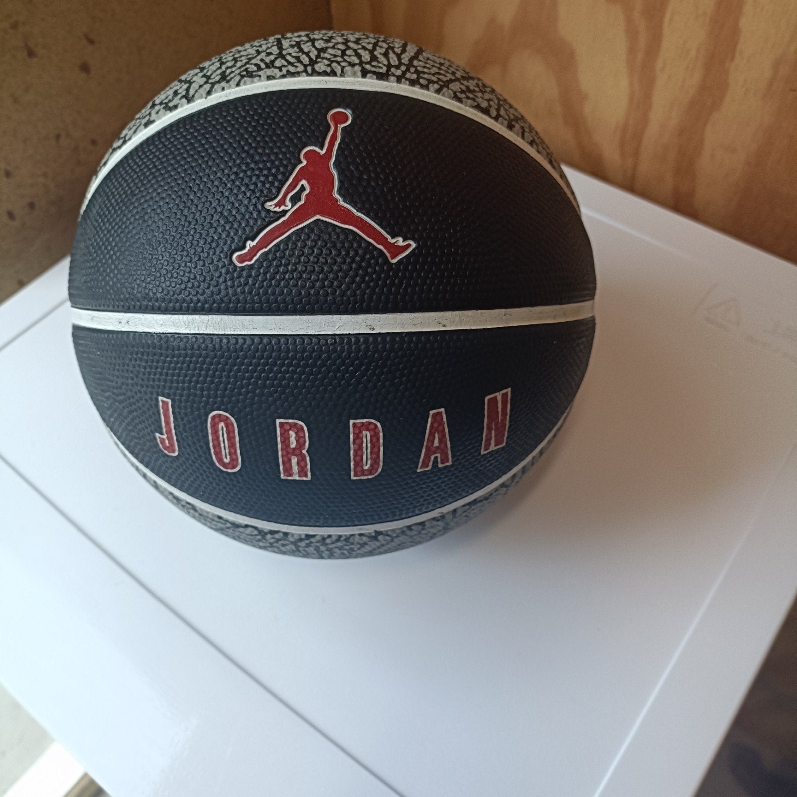 Basketbal Bal Nike Jordan maat 5 izgst, Sport en Fitness, Basketbal, Ophalen of Verzenden, Zo goed als nieuw, Bal