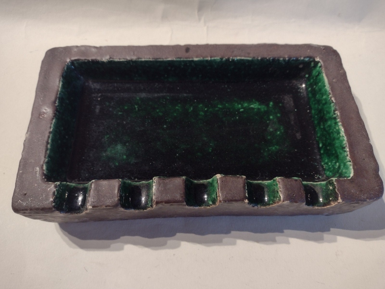 retro 70er jaren keramische asbak  20 x 11 cm groen d. bruin, Verzamelen, Retro, Ophalen, Huis en Inrichting