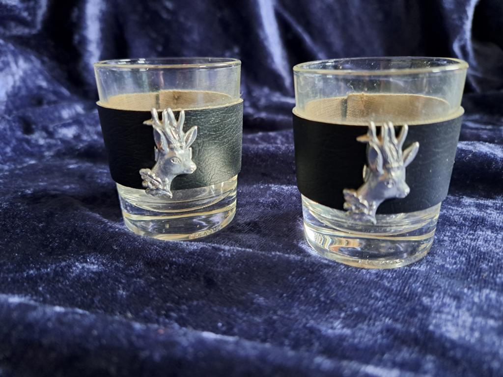 Set van 2 borrelglaasjes met hertje, Antiek en Kunst, Ophalen of Verzenden