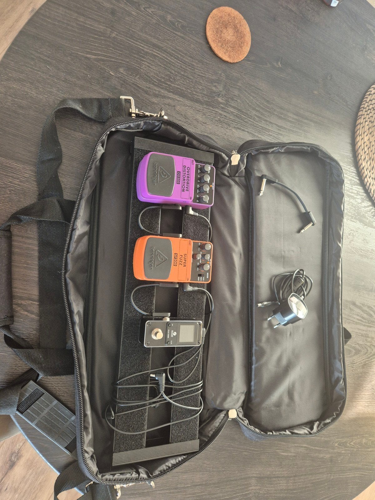 Complete gitaar pedalboard set, Ophalen of Verzenden, Zo goed als nieuw