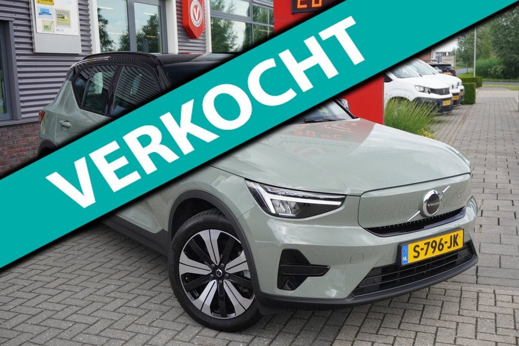 Volvo XC40 Recharge Core 70 kWh / Carplay / Camera / Stuur e, Stof, Zwart, 90 €/maand, SUV of Terreinwagen