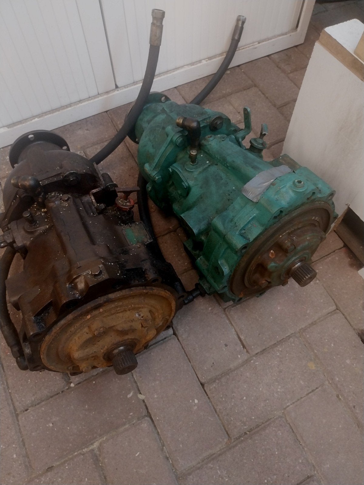 2 velvet keerkoppelingen, links en rechts draaiend, Ophalen, Gebruikt, Motor en Techniek, Motorboot