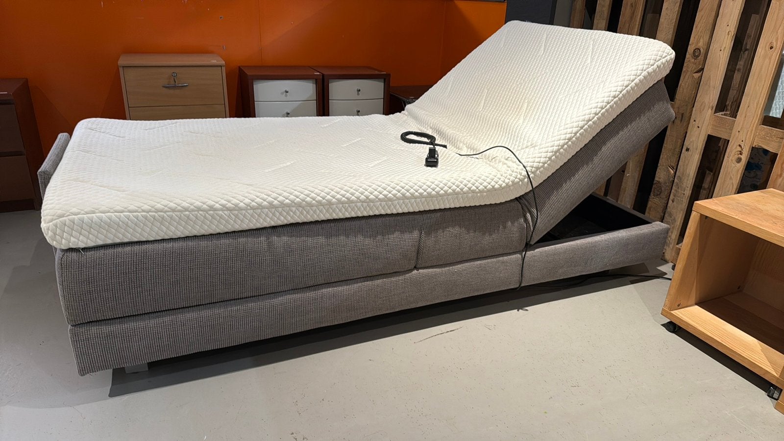 Elektrisch verstelbaar 1-persoons boxspringbed 90x200cm, 90 cm, Eenpersoons, ., Beige