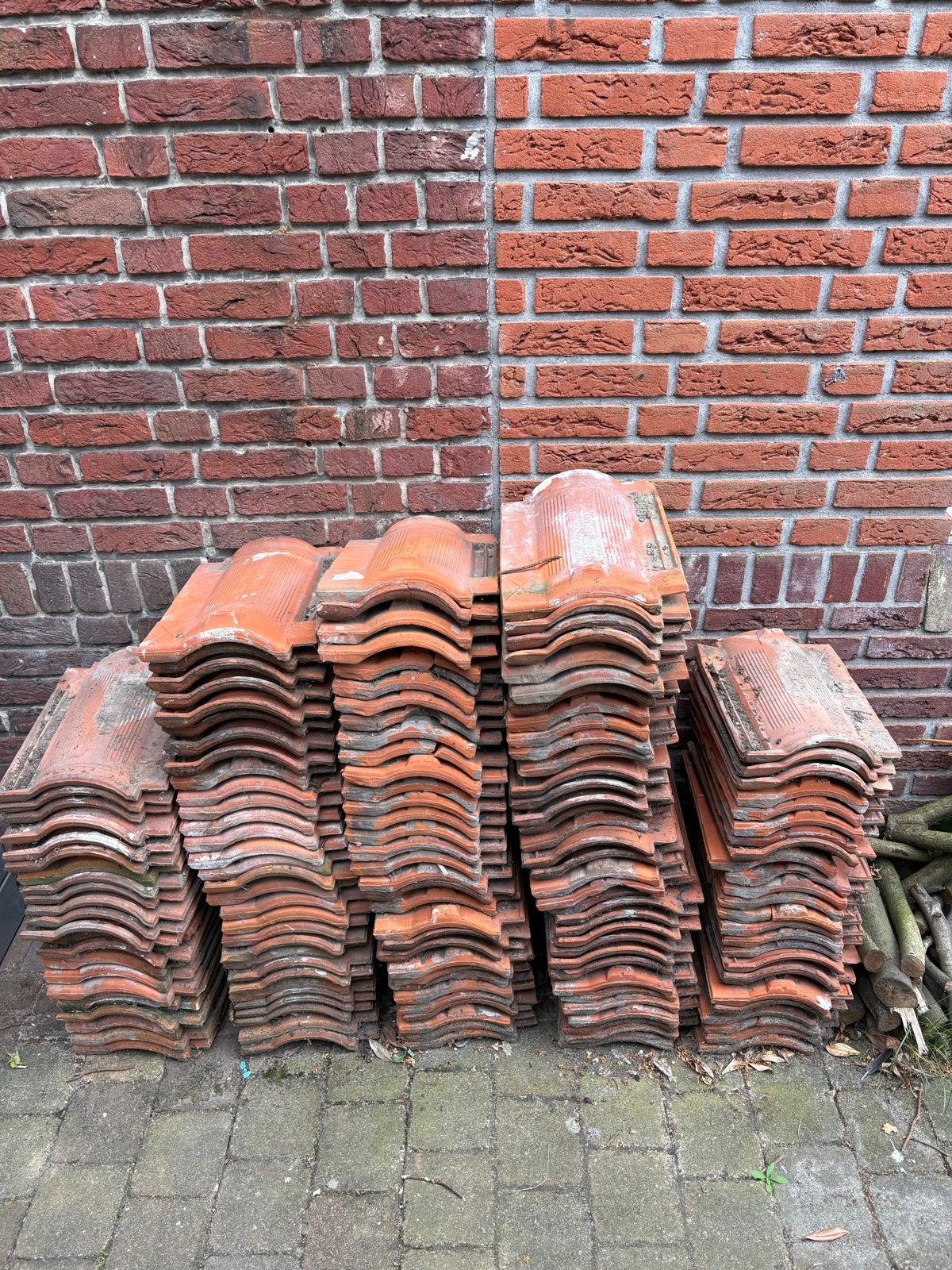 Gebruikte dakpannen, ca. 150 stuks, rood, goede staat, Ophalen, Gebruikt, Steen of Klei, 15 m² of meer