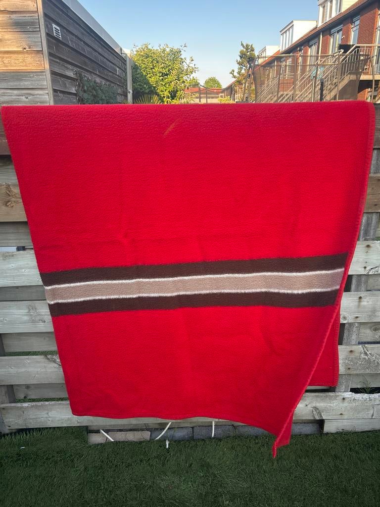 Vintage Aabe Dralon deken rood met strepen, Huis en Inrichting, Ophalen of Verzenden, Zo goed als nieuw