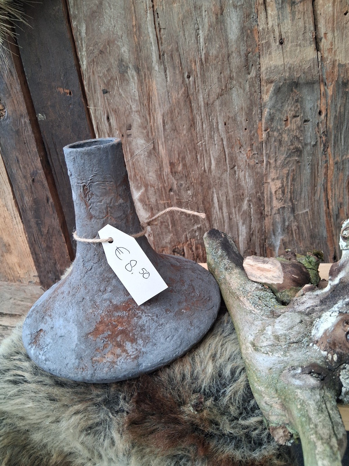 Decoratieve vaas in rustieke stijl, Ophalen of Verzenden
