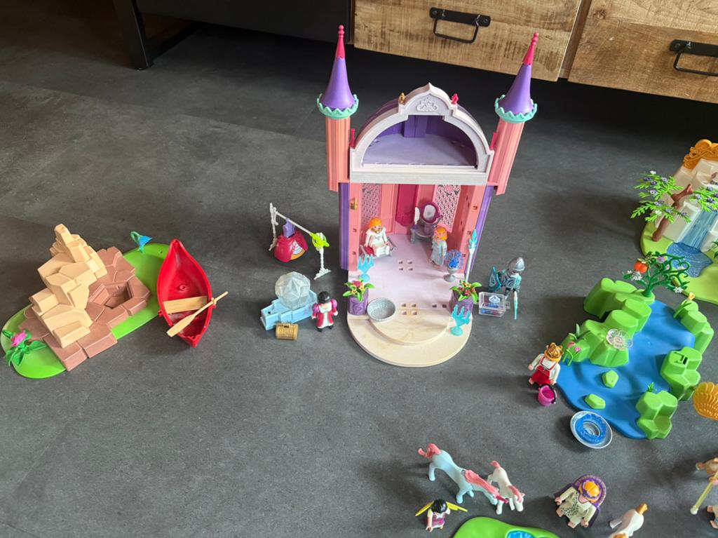 Playmobil prinsessenkasteeltje en eenhoorns/ feeen, Kinderen en Baby's, Speelgoed | Playmobil, Ophalen of Verzenden, Zo goed als nieuw