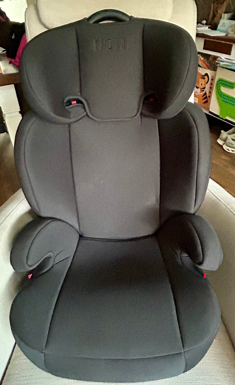 Autostoel Novi Baby James All Black, Ophalen, Zo goed als nieuw, Overige merken, Autogordel