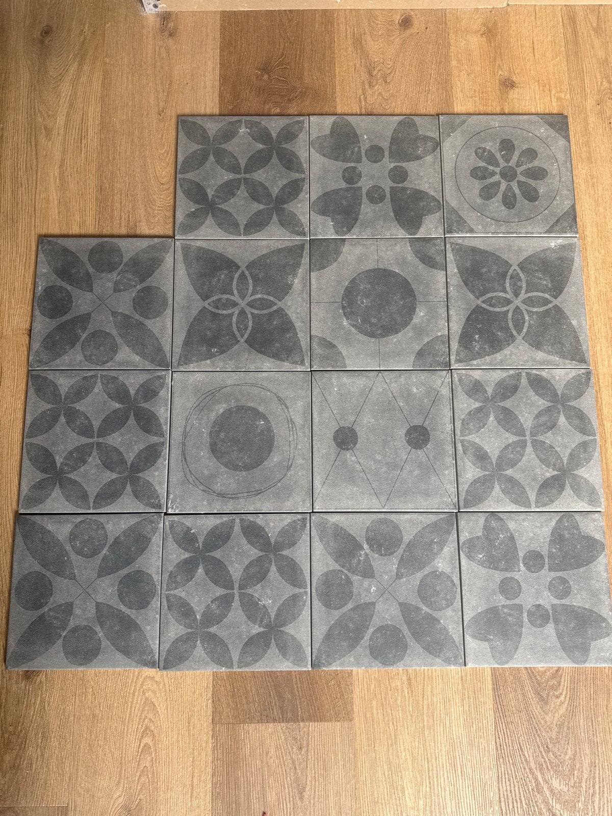 VT wonen Decoratieve vloertegels met patroon - Grijs, Ophalen, Keramiek, Nieuw, 20 tot 40 cm