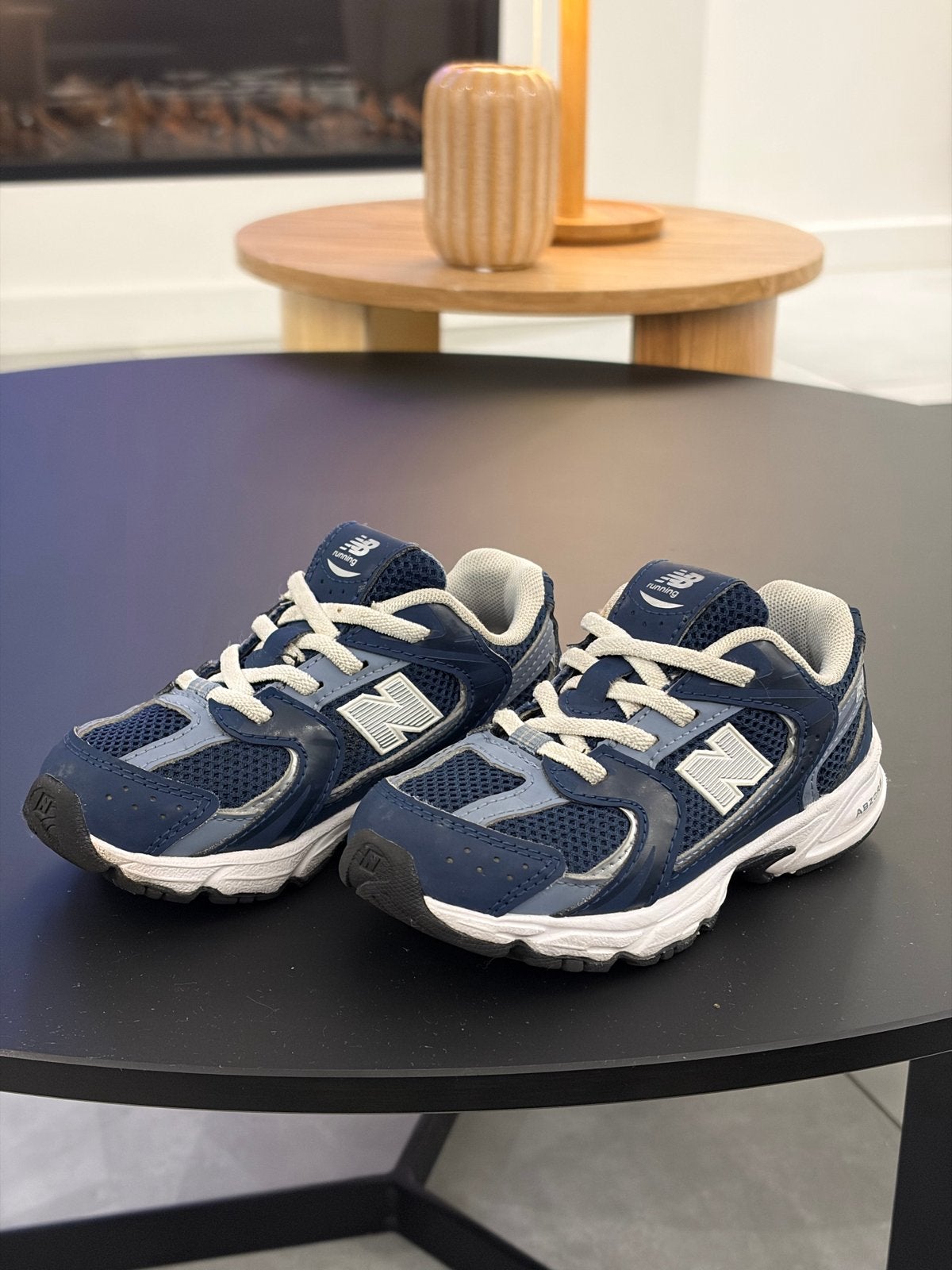 New Balance 530 sneakers navy blauw - Maat 26, Gebruikt, Ophalen of Verzenden, Jongen of Meisje, Sportschoenen