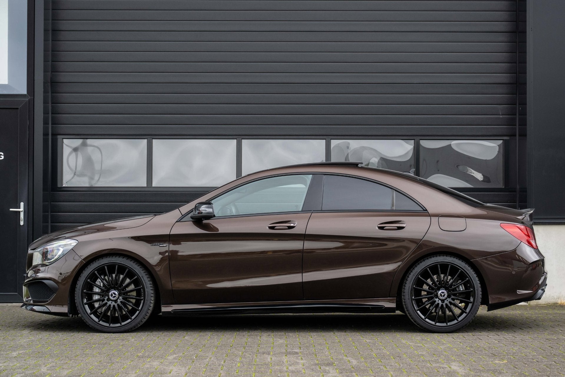 Mercedes-Benz CLA 45 AMG 4MATIC|Pano|Harman-Kardon|Ambi|Nigh, Auto's, Automaat, Gebruikt, 4 cilinders, Bruin