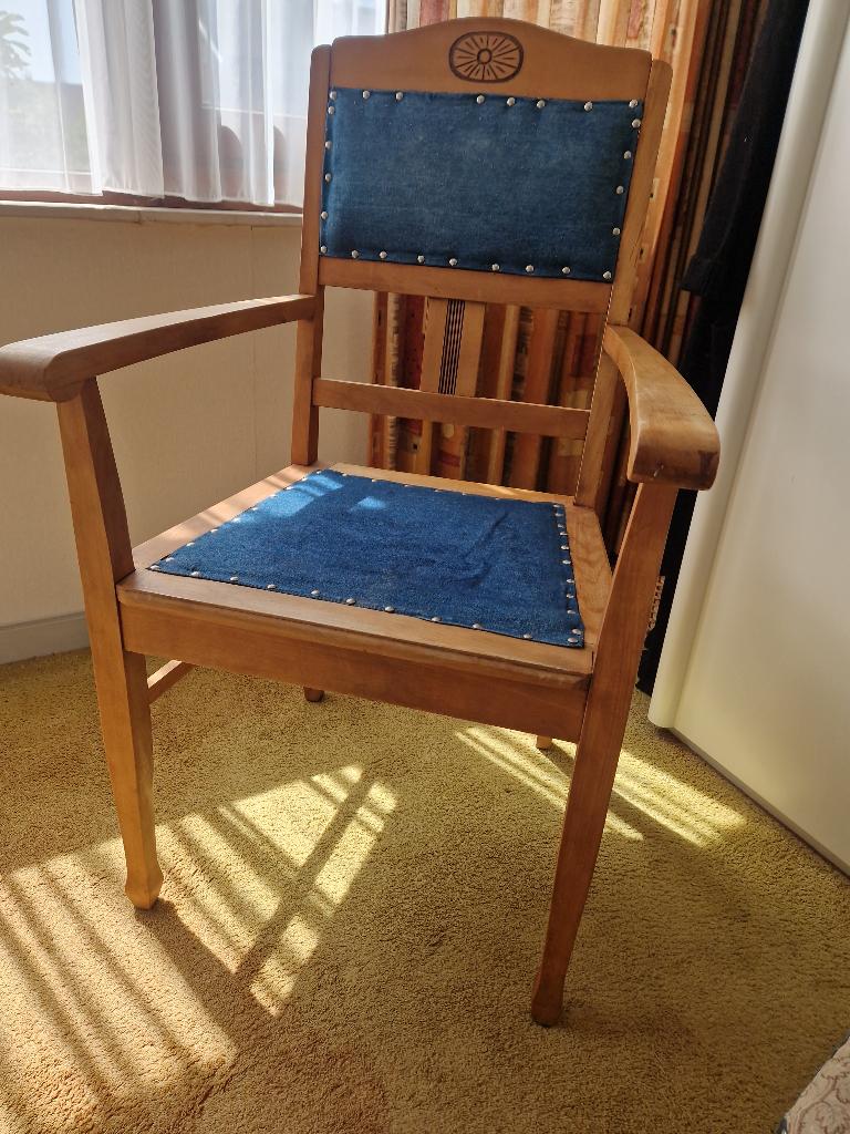 Seniorenstoel, Huis en Inrichting, Fauteuils, Ophalen, Minder dan 50 cm, Gebruikt, Minder dan 75 cm