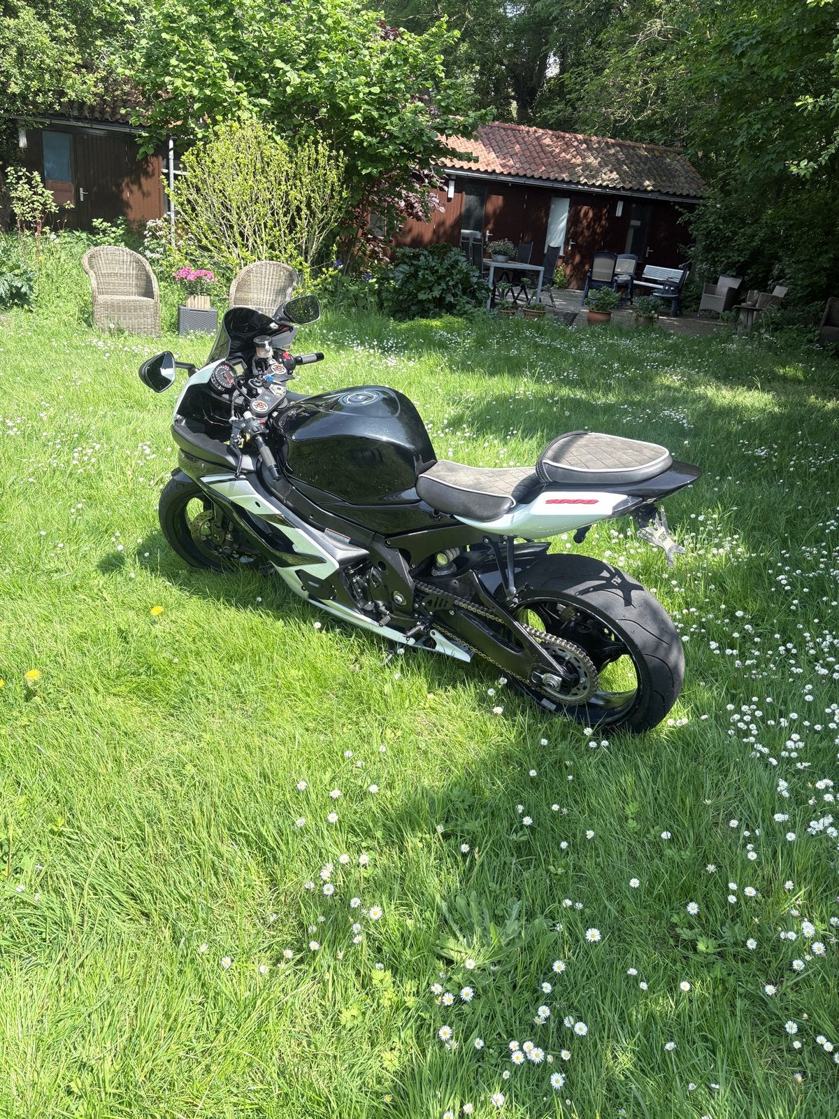 Suzuki GSX-R 1000 - Sportieve motorfiets, Motoren, Motoren | Suzuki, Sportuitlaat, 4 cilinders, Motorrijbewijs A, Gebruikt