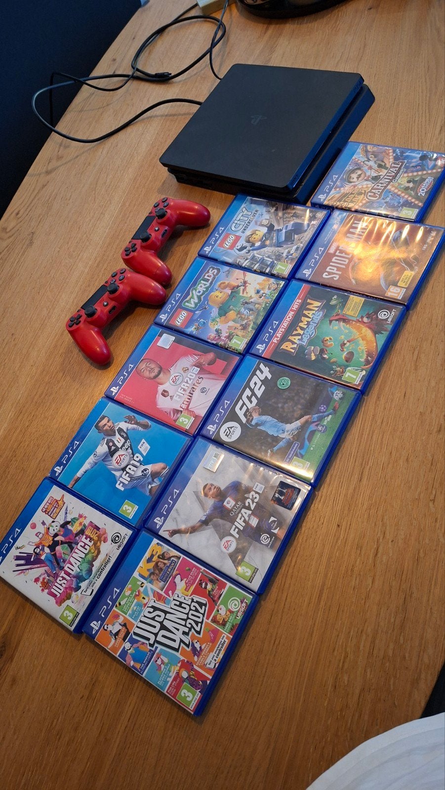 PlayStation 4 console met 2 controllers en 12 spellen, Ophalen, Met 2 controllers, Original, Gebruikt
