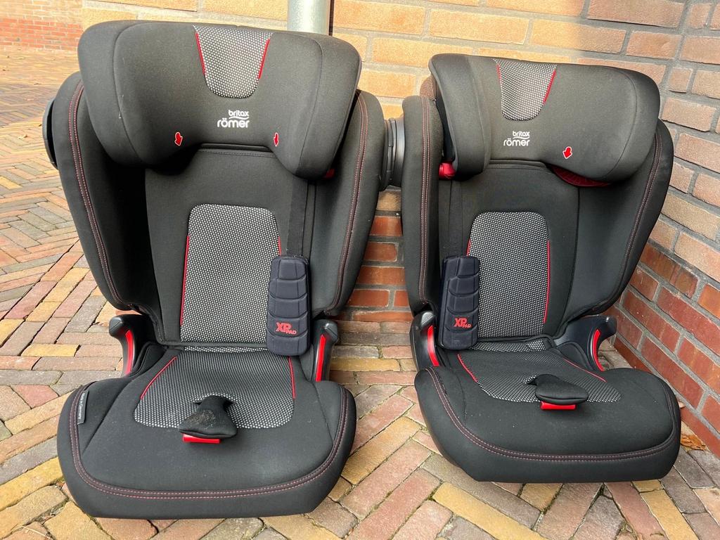 Britax Römer KIDFIX III S autostoel 15-36 kg, 2 stuks!, Ophalen, Romer, Autogordel of Isofix, Gebruikt