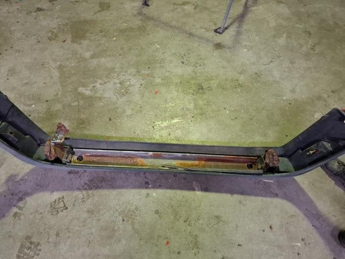 Achterbumper van een Alfa Romeo GTV, Gebruikt, -, Verzenden, -