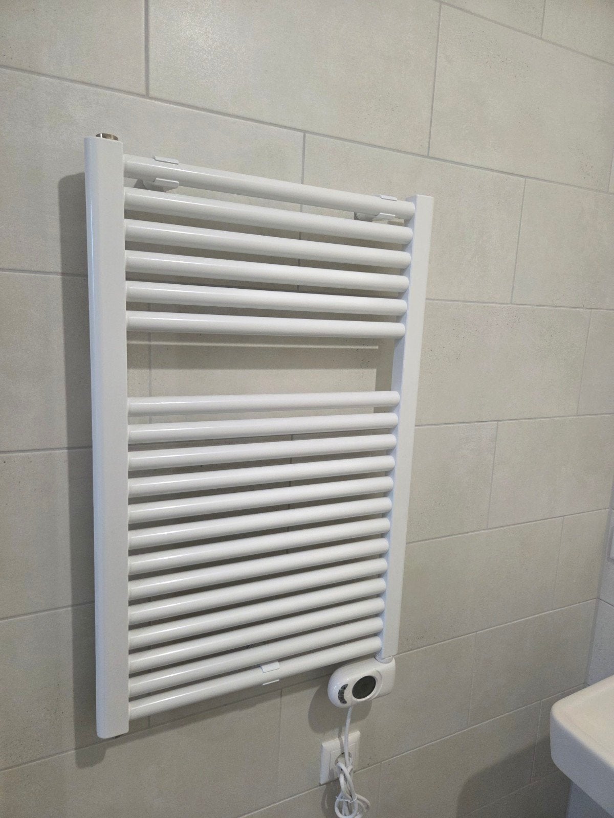 Elektriache handdoek radiator Cordivari. Nooit gebruikt!, Ophalen, 30 tot 80 cm, 500 tot 800 watt, Radiator