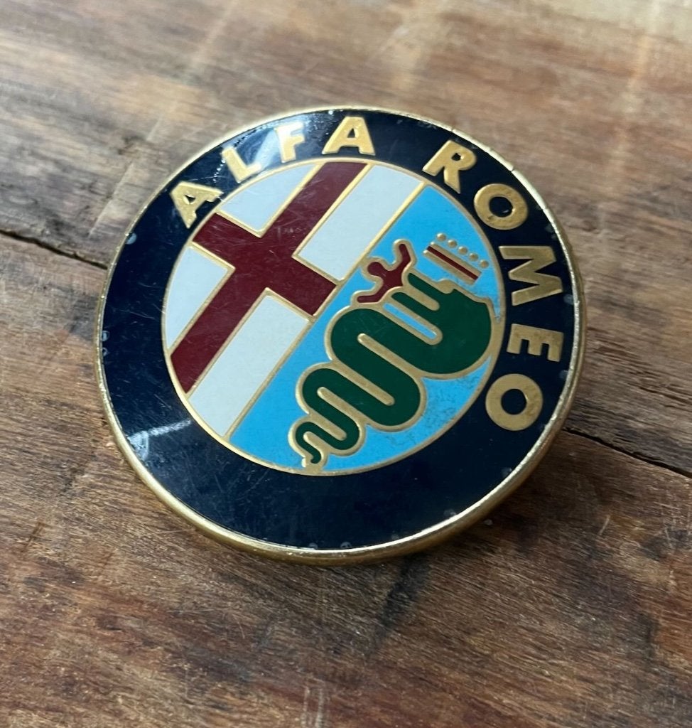 Alfa Romeo embleem, Verzamelen, Ophalen of Verzenden, Gebruikt, Auto's