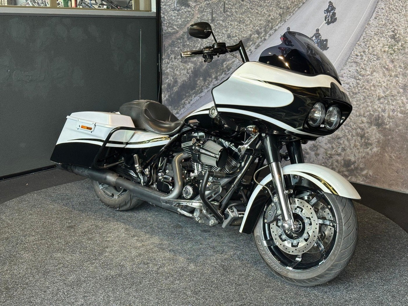 Harley-Davidson CVO ROAD GLIDE (bj 2012), Motoren, Laan van Vredenoord 33
2289 DA  RIJSWIJK, NL, Overig, Sales@harleydavidsonrotterdam.nl