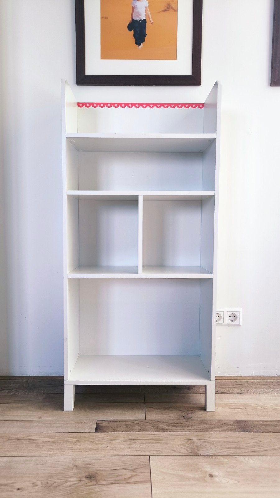Witte kinderkast 56x120 cm met vrolijke stickers, Ophalen, Gebruikt, 105 cm of meer, Minder dan 50 cm
