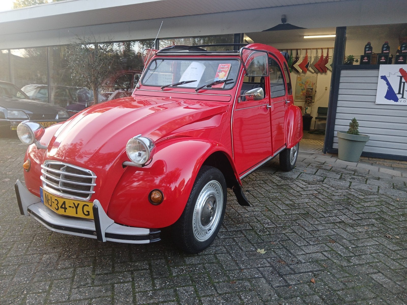 Citroën 2CV 0.6 1985 Rood, gegalvaniseerd chassis, Auto's, 602 cc, 2CV, 29 pk, Zwart