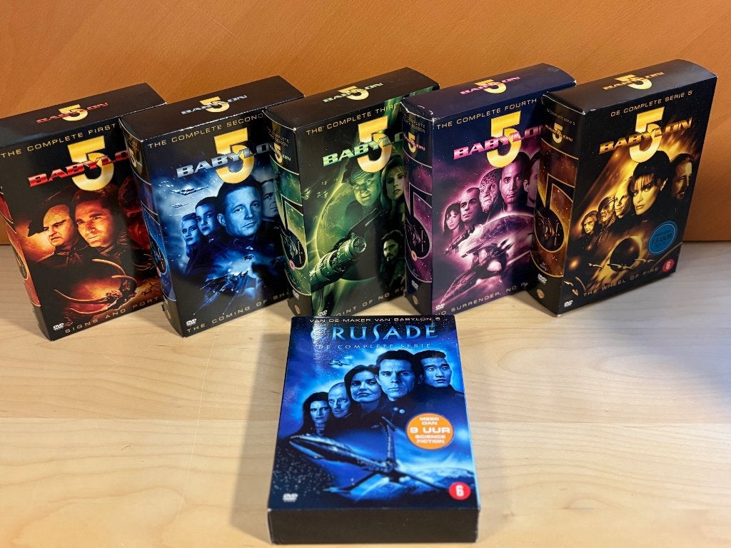 Babylon 5 - Complete Serie (1 t/m 5) + GRATIS serie Crusade!, Cd's en Dvd's, Bonusmateriaal, Vanaf 16 jaar, Nederlands, Science Fiction en Fantasy